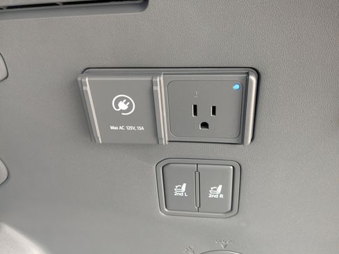 New 2026 Kia EV9 Wind AWD/4WD image 15