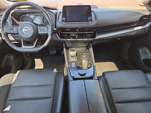 Used 2021 Nissan Rogue SV w/ Premium Package image 10