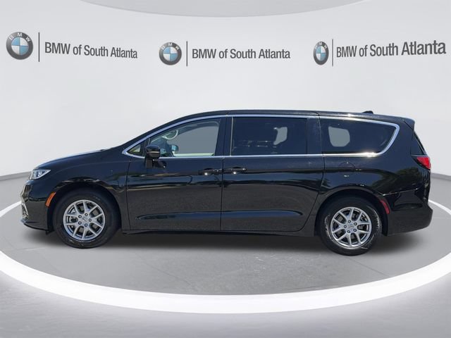 Used 2024 Chrysler Pacifica Touring-L FWD image 23