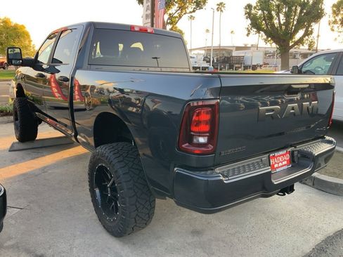 New 2025 RAM 2500 Big Horn AWD/4WD image 13