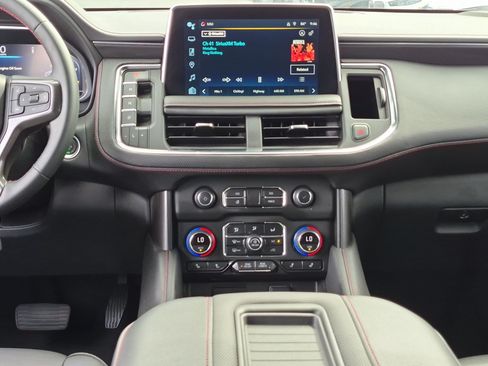 Used 2023 Chevrolet Suburban RST AWD/4WD image 28