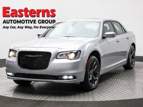 Used 2023 Chrysler 300 S image 1