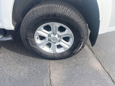 Used 2022 Toyota 4Runner SR5 image 22