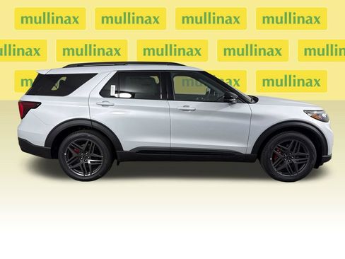 New 2026 Ford Explorer ST RWD image 2