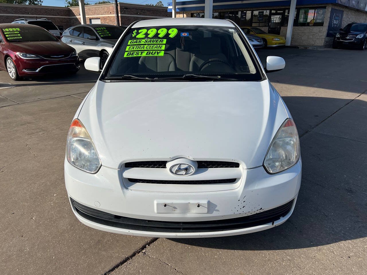 Used 2010 Hyundai Accent GS FWD image 3