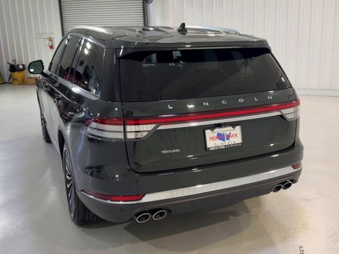 Used 2023 Lincoln Aviator Reserve w/ Equipment Group 201A RWD image 8