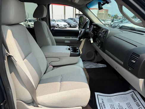 Used 2009 Chevrolet Silverado 2500 LT AWD/4WD image 33