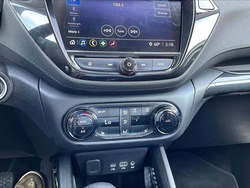 Used 2021 Chevrolet TrailBlazer LT w/ Sun and Liftgate Package AWD/4WD image 14
