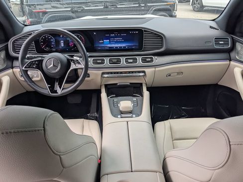 Certified 2024 Mercedes-Benz GLS 450 4MATIC image 2