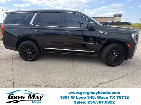 Used 2022 GMC Yukon Denali RWD image 2