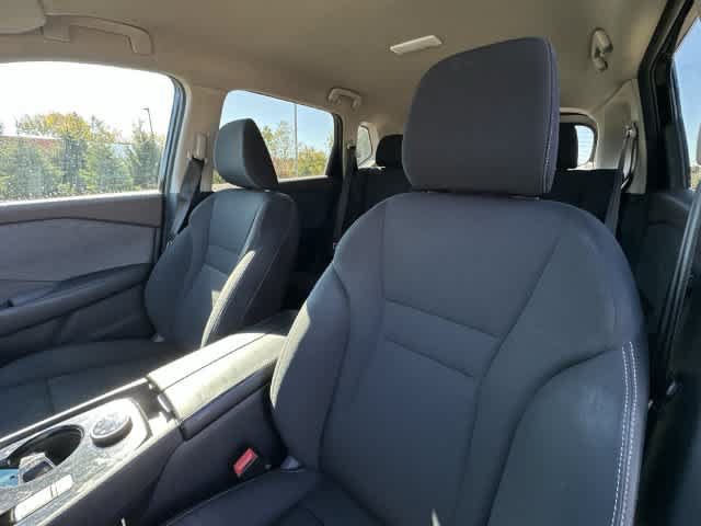 Used 2023 Nissan Rogue S AWD/4WD image 14