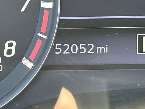 Used 2022 Nissan Frontier SV image 24