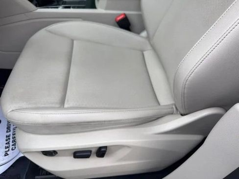 Used 2019 Volkswagen Atlas SE w/ Towing Package FWD image 19