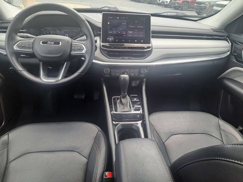 Certified 2022 Jeep Compass Limited AWD/4WD image 12