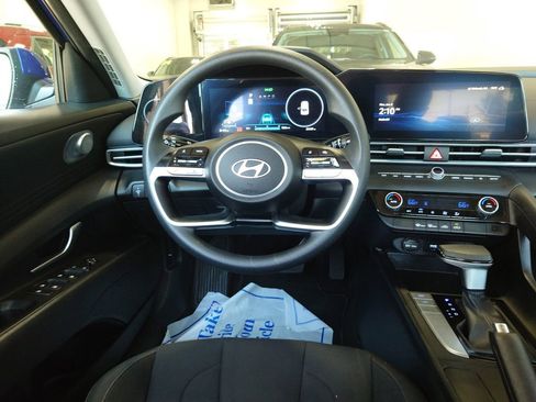 Certified 2024 Hyundai Elantra SEL FWD image 14
