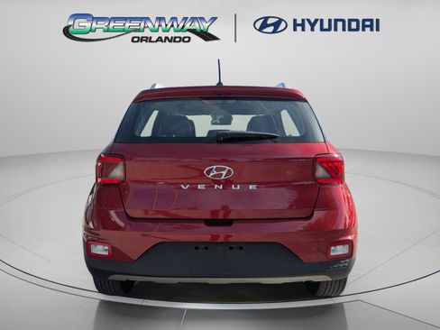 Used 2023 Hyundai Venue Limited w/ Cargo Package FWD image 7