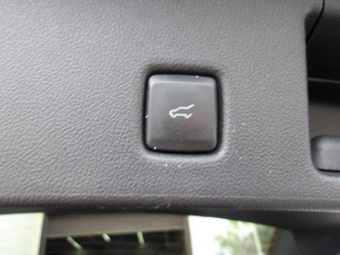 Used 2021 Ford Escape SEL w/ Technology Package image 27