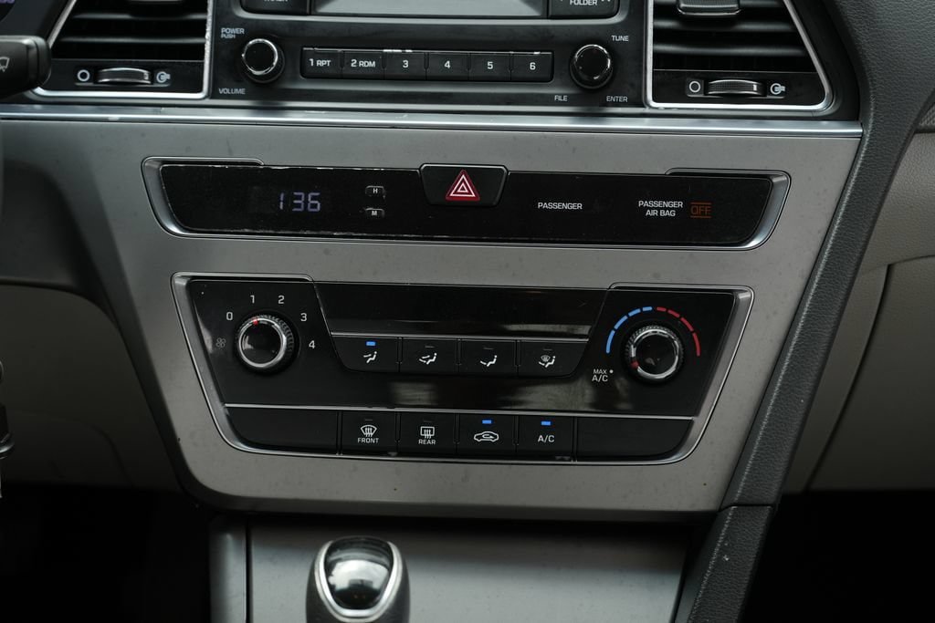 Used 2017 Hyundai Sonata SE FWD image 38
