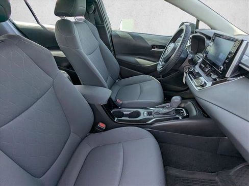 Used 2020 Toyota Corolla LE image 18