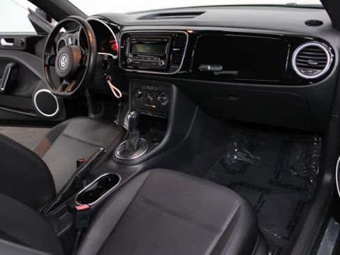 Used 2012 Volkswagen Beetle 2.5 FWD image 20