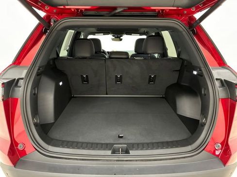 Certified 2026 Chevrolet Equinox ACTIV w/ Convenience Package III image 17