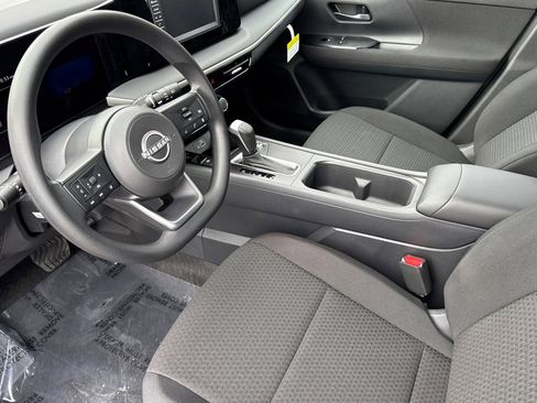 New 2025 Nissan Kicks S image 10