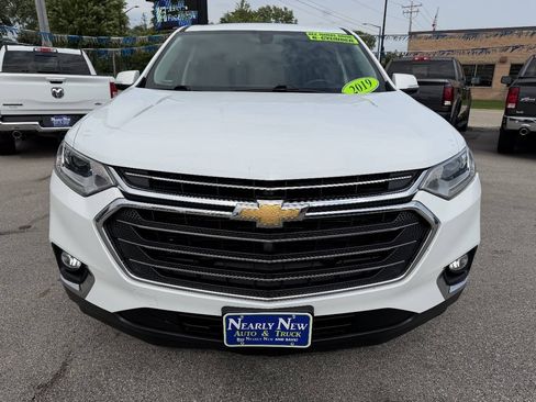 Used 2019 Chevrolet Traverse LT AWD/4WD image 2