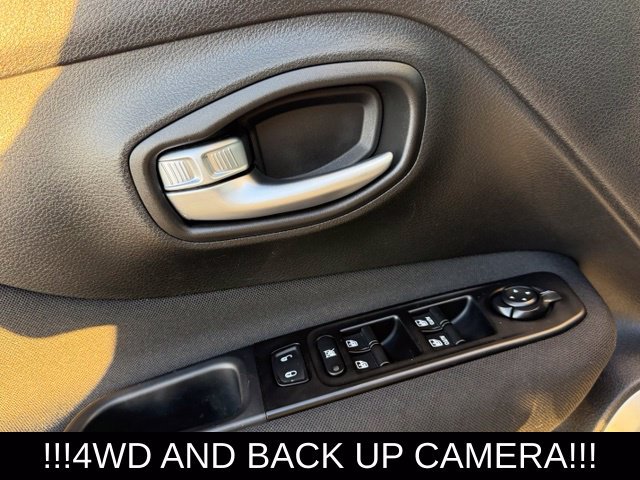 Used 2020 Jeep Renegade Sport w/ Sport Appearance Group AWD/4WD image 22