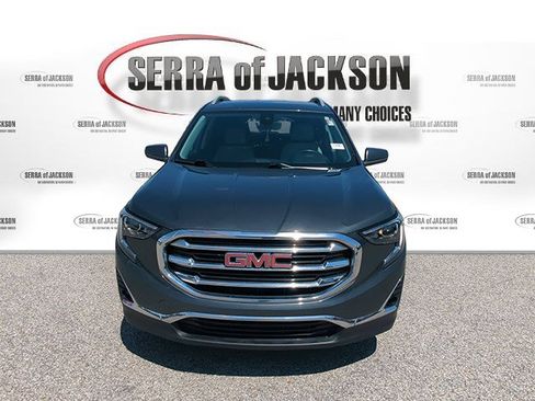 Used 2020 GMC Terrain SLT w/ Preferred Package FWD image 3