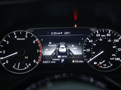 Used 2023 Nissan Rogue SV image 24