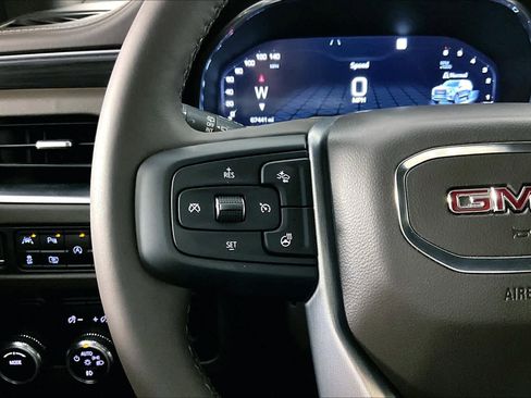 Used 2022 GMC Yukon SLT w/ SLT Luxury Package image 21