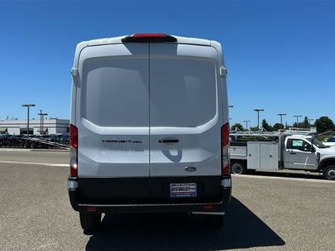 New 2026 Ford Transit 250 148 Medium Roof RWD image 4