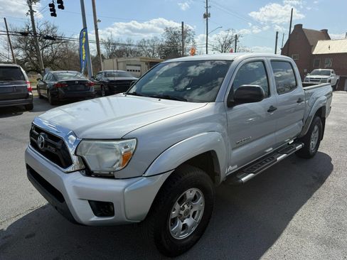 Used 2012 Toyota Tacoma PreRunner image 8