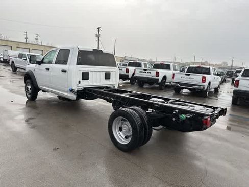 New 2026 RAM 5500 Tradesman image 17