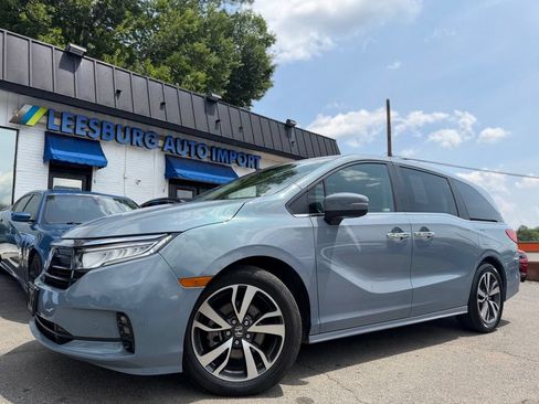 Used 2023 Honda Odyssey Touring image 1