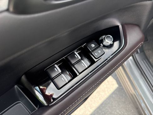 Used 2025 MAZDA CX-5 Signature AWD/4WD image 11