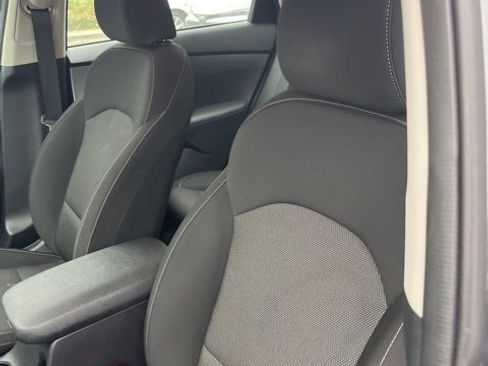 Used 2024 Kia Forte LXS image 11