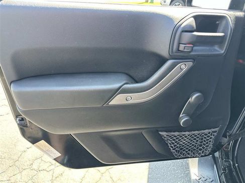 Used 2014 Jeep Wrangler Sport w/ Quick Order Package 24S AWD/4WD image 8