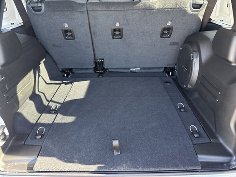 Used 2025 Jeep Wrangler Sahara w/ Technology Group image 5