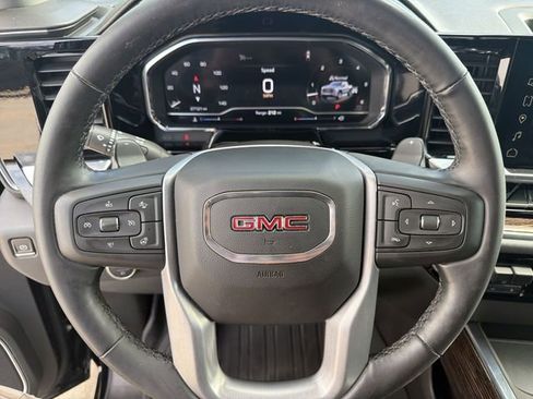 Used 2024 GMC Sierra 1500 Elevation w/ Preferred Package AWD/4WD image 16