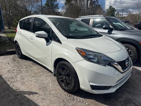 Used 2018 Nissan Versa Note SV image 3