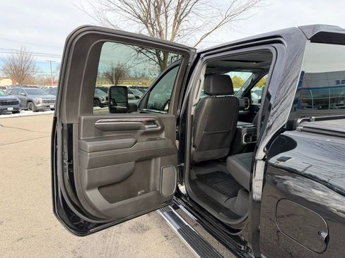 Used 2024 Chevrolet Silverado 2500 LTZ w/ LTZ Plus Package image 17