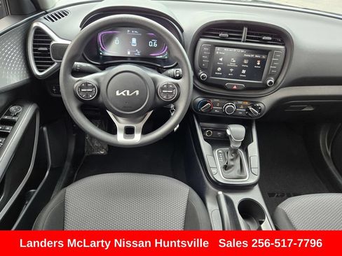 Used 2024 Kia Soul LX w/ Option Group 015 FWD image 15