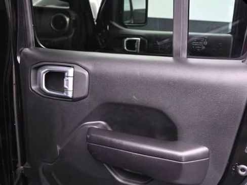 Used 2021 Jeep Wrangler Unlimited Sport image 33