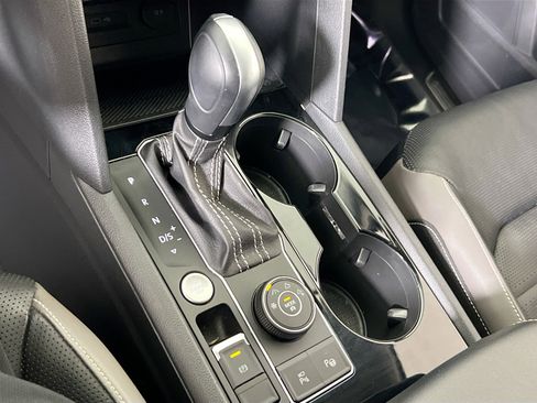 Used 2023 Volkswagen Atlas SEL Premium image 16