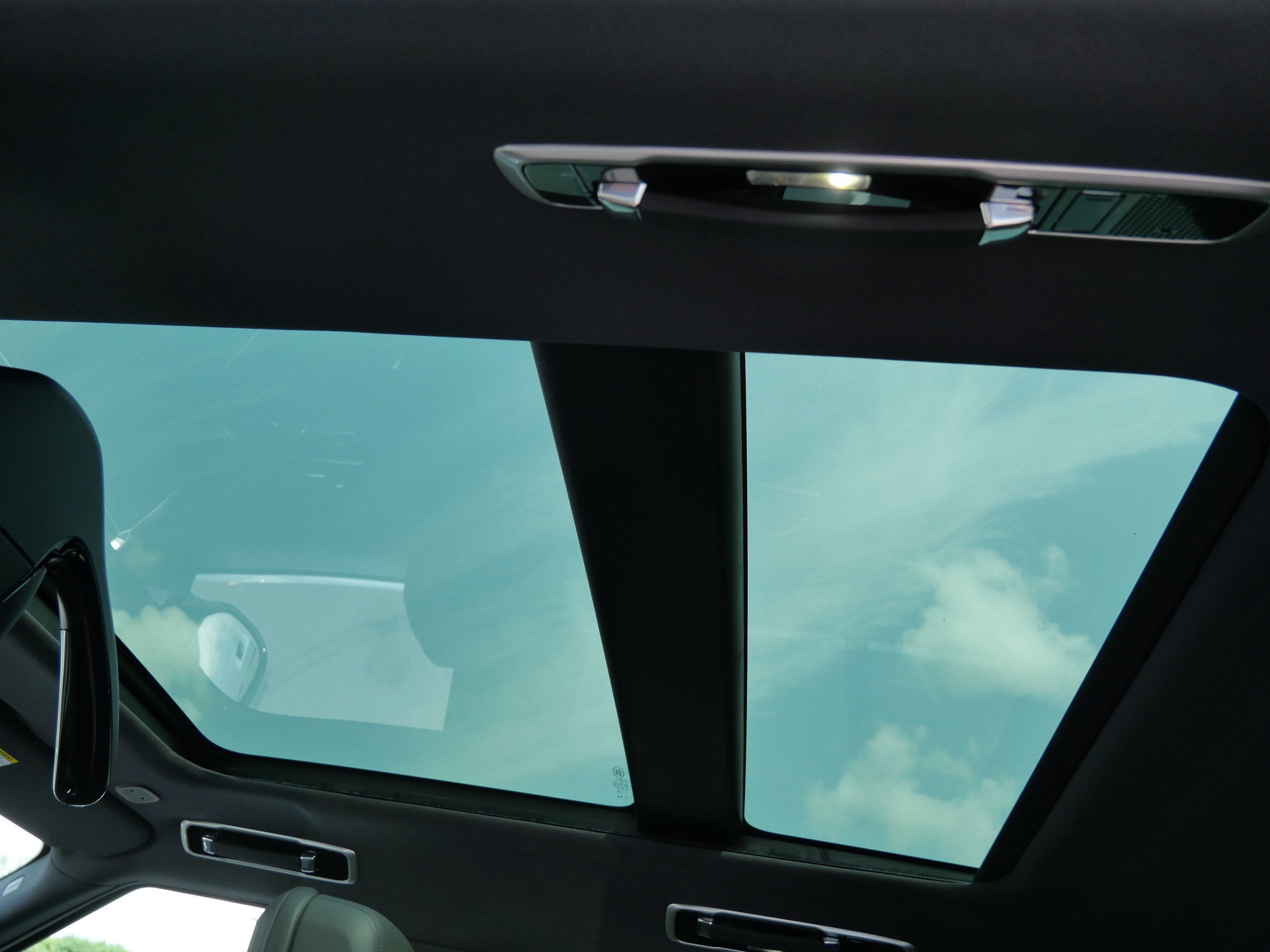 New 2026 Land Rover Range Rover SE AWD/4WD image 7