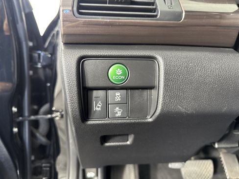 Used 2017 Honda Accord EX image 27