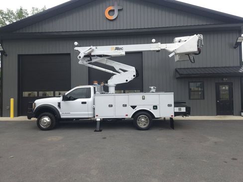 Used 2017 Ford F550 4x4 Regular Cab Super Duty image 25