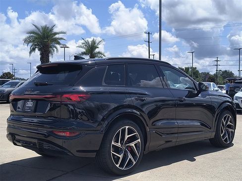 New 2025 Audi SQ6 e-tron Premium Plus image 5