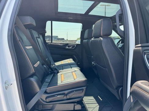 Used 2023 GMC Yukon XL AT4 w/ Technology Package AWD/4WD image 13